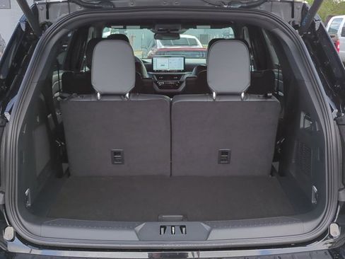 New 2026 Ford Explorer ST RWD image 13