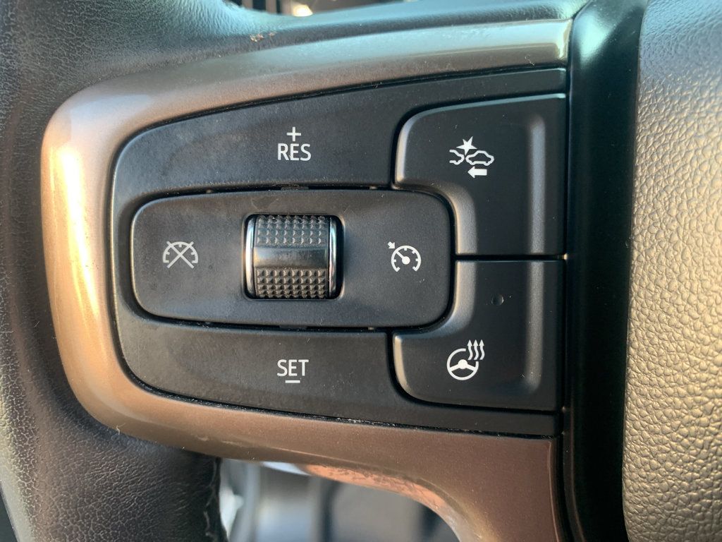 Used 2022 Chevrolet Silverado 1500 High Country w/ Technology Package AWD/4WD image 19