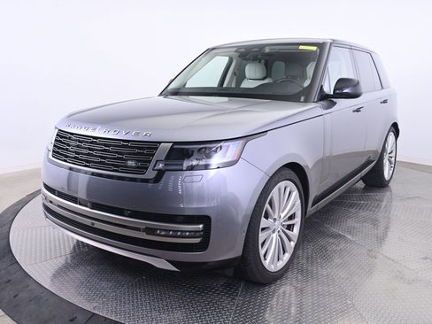 Used 2024 Land Rover Range Rover SE AWD/4WD image 1