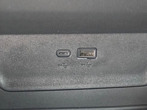 Used 2025 Chevrolet Equinox LT w/ Midnight Edition FWD image 19
