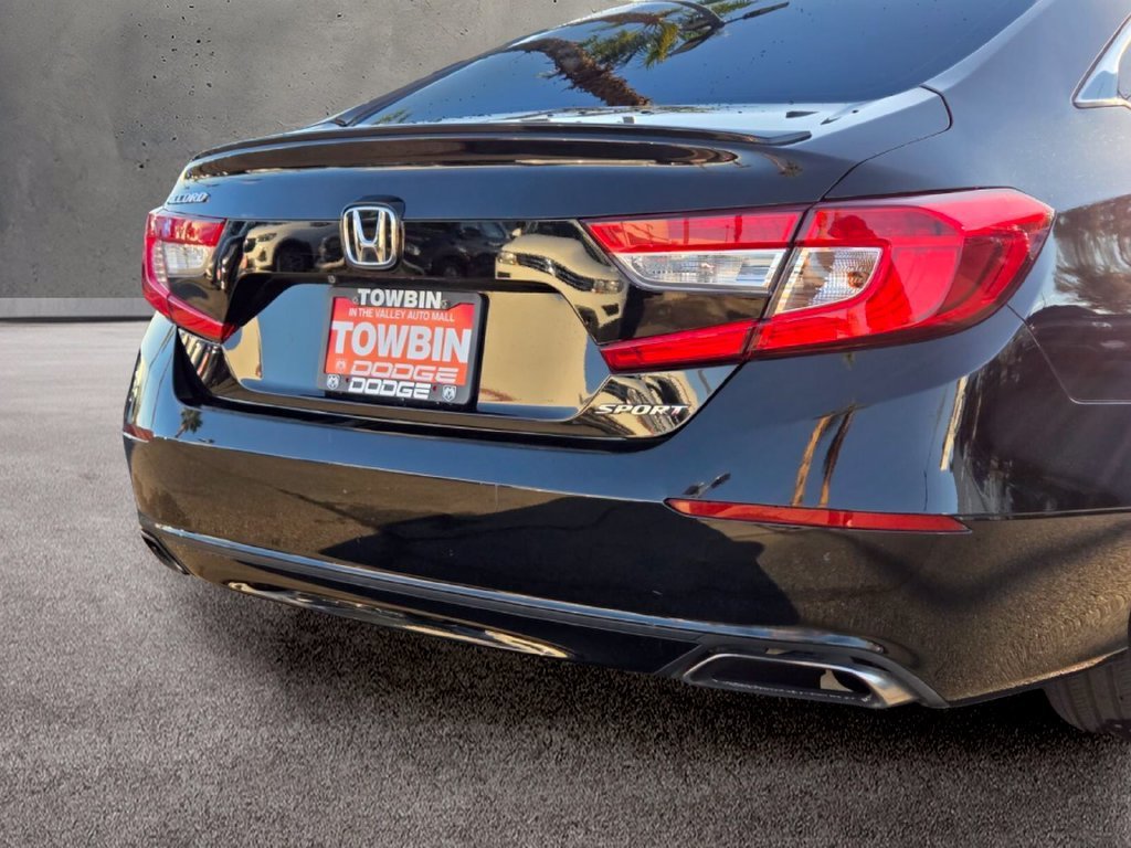 Used 2018 Honda Accord Sport image 5