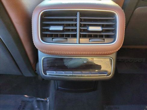 Used 2025 Mercedes-Benz GLS 450 4MATIC image 18