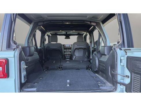 Used 2024 Jeep Wrangler Unlimited Rubicon w/ Technology Group image 13