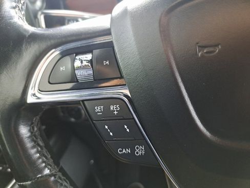 Used 2021 Lincoln Navigator Reserve image 16