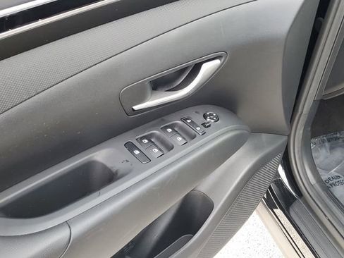 Certified 2024 Hyundai Tucson SEL FWD image 9