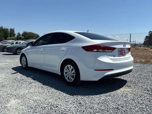 Used 2017 Hyundai Elantra SE FWD image 7