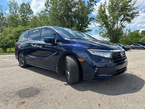 Used 2023 Honda Odyssey Elite image 14