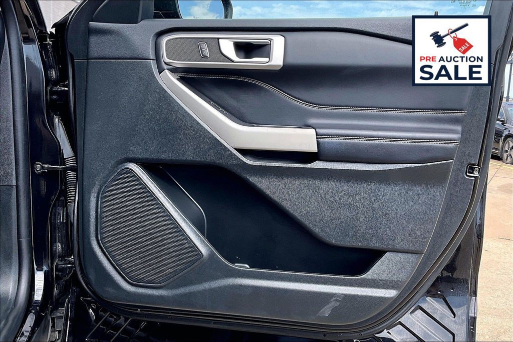 Used 2023 Ford Explorer XLT w/ Equipment Group 202A RWD image 24