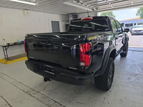 Used 2024 Chevrolet Colorado ZR2 w/ ZR2 Convenience Package III AWD/4WD image 5