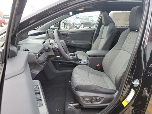 Used 2026 Toyota bZ AWD/4WD image 8