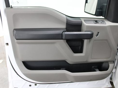Used 2020 Ford F150 XL w/ Equipment Group 101A Mid RWD image 24