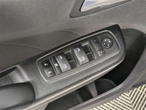 Certified 2023 Dodge Charger SXT image 12