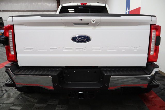 Used 2024 Ford F350 Lariat w/ FX4 Off-Road Package AWD/4WD image 12