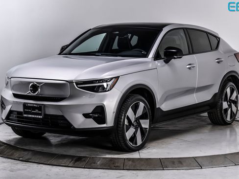 Used 2023 Volvo C40 P8 Recharge Ultimate image 2