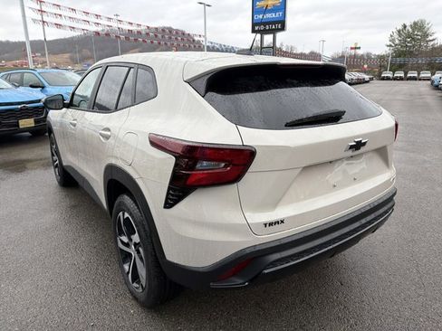New 2026 Chevrolet Trax RS image 6