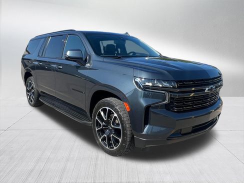 Used 2021 Chevrolet Suburban RST w/ Luxury Package AWD/4WD image 4