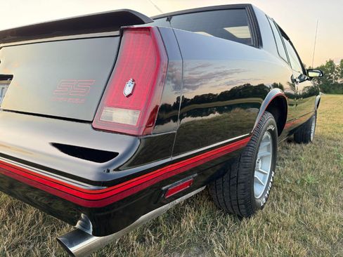 Used 1988 Chevrolet Monte Carlo SS RWD image 11