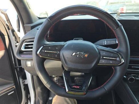 Used 2024 Chevrolet Traverse RS w/ LPO, Floor Liner Package image 10