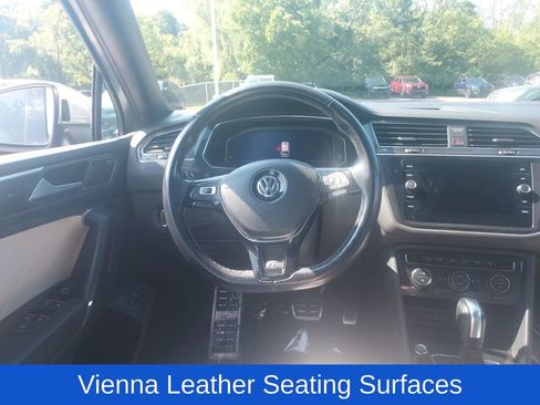 Used 2020 Volkswagen Tiguan SEL Premium R-Line AWD/4WD image 10