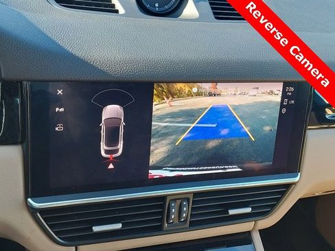 Used 2023 Porsche Cayenne Platinum Edition image 14