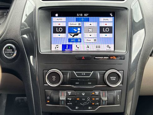 Used 2019 Ford Explorer XLT w/ Equipment Group 201A AWD/4WD image 16