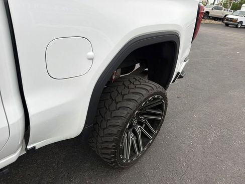Used 2021 GMC Sierra 1500 AT4 w/ AT4 Premium Package AWD/4WD image 13