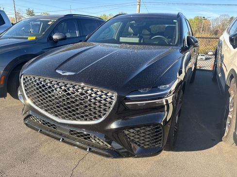 Used 2025 Genesis GV70 3.5T Sport w/ Sport Prestige Package image 2