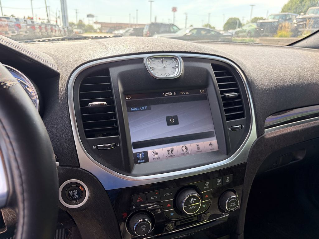 Used 2011 Chrysler 300 Limited RWD image 16