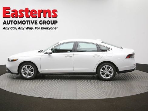 Used 2025 Honda Accord LX image 61
