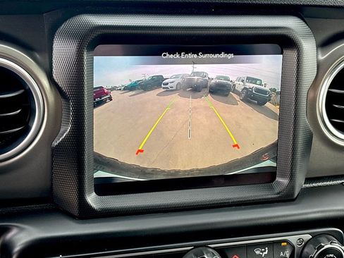 Used 2022 Jeep Wrangler Unlimited Rubicon 4xe w/ Cold Weather Group image 23