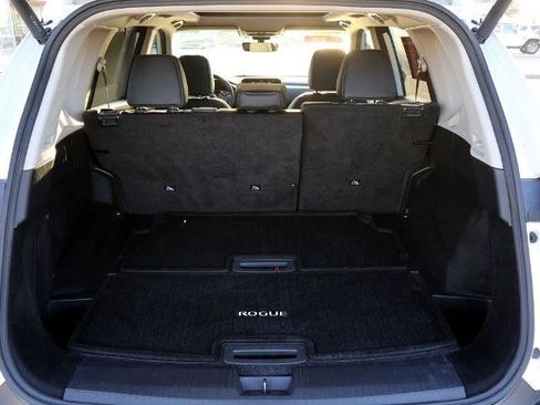 Certified 2023 Nissan Rogue SL w/ SL Premium Package FWD image 11