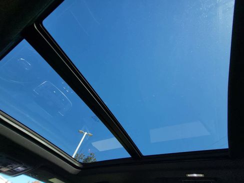 Used 2023 GMC Yukon AT4 image 20