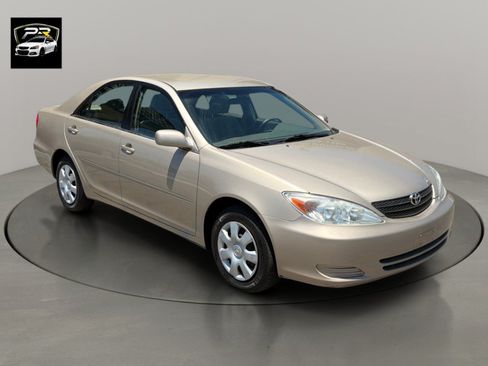 Used 2004 Toyota Camry LE FWD image 7