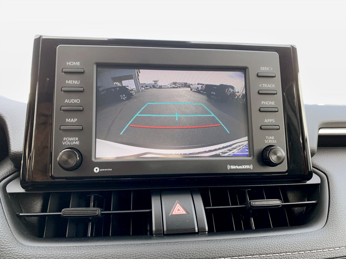 Used 2022 Toyota RAV4 LE AWD/4WD image 26