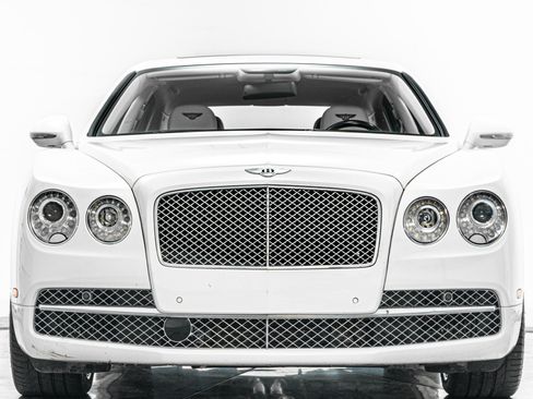 Used 2017 Bentley Flying Spur W12 AWD/4WD image 4