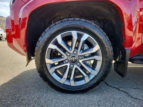 Used 2025 Toyota 4Runner Limited image 27