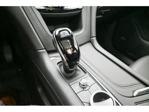 Used 2025 Cadillac XT6 Luxury image 14