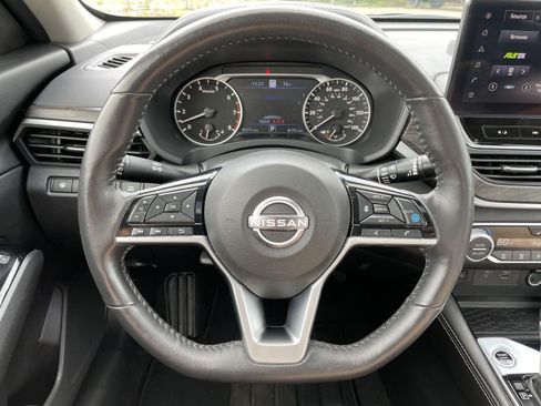 Used 2023 Nissan Altima 2.5 SL AWD/4WD image 18
