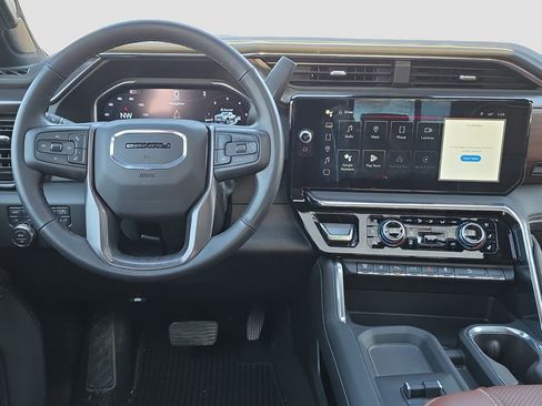 Used 2025 GMC Sierra 2500 Denali Ultimate w/ Max Trailering Package AWD/4WD image 13
