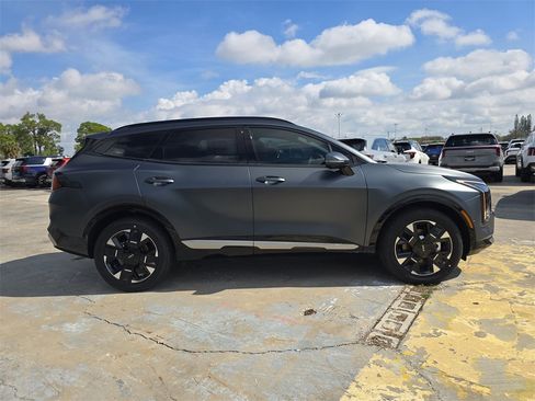 New 2026 Kia Sportage SX Prestige image 9