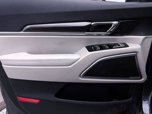 Used 2024 Kia Telluride S w/ S Sunroof Package image 18