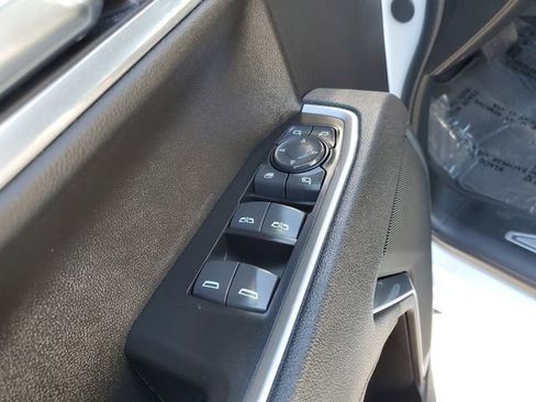 Used 2025 GMC Sierra 1500 SLT image 19