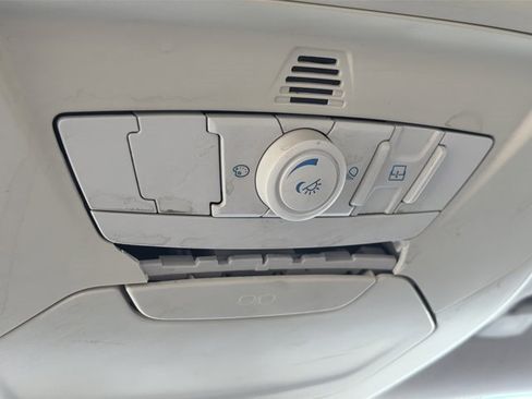 Used 2012 Ford Focus SEL image 22