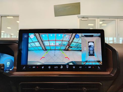 Used 2025 Ford Bronco Sport Outer Banks w/ Outer Banks Tech Package+ image 27