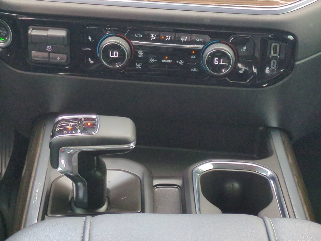 Used 2024 Chevrolet Silverado 1500 RST w/ Convenience Package II RWD image 21