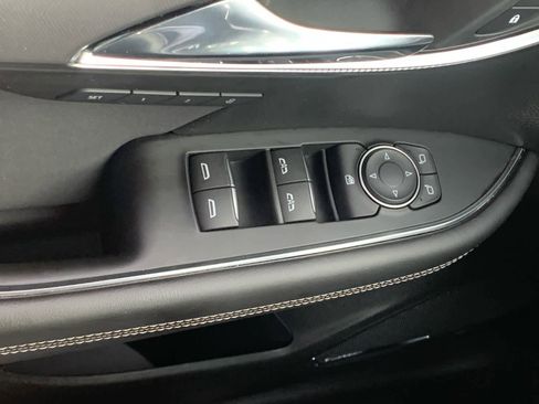 Certified 2025 Buick Envision Sport Touring image 22