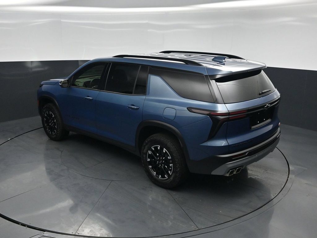 Used 2025 Chevrolet Traverse Z71 w/ Driver Confidence Package AWD/4WD image 35
