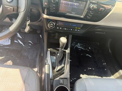 Used 2014 Toyota Corolla LE FWD image 12
