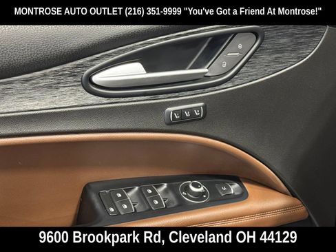 Used 2019 Alfa Romeo Stelvio AWD image 15