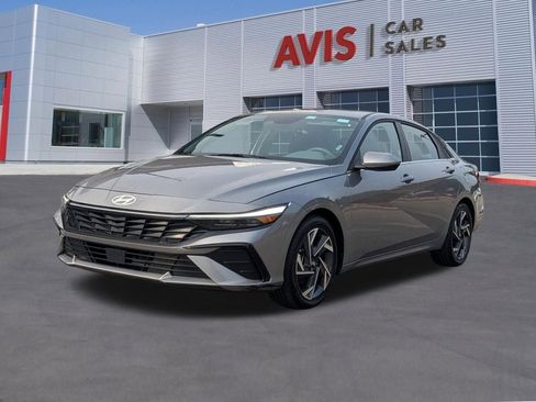 Used 2025 Hyundai Elantra SEL FWD image 1